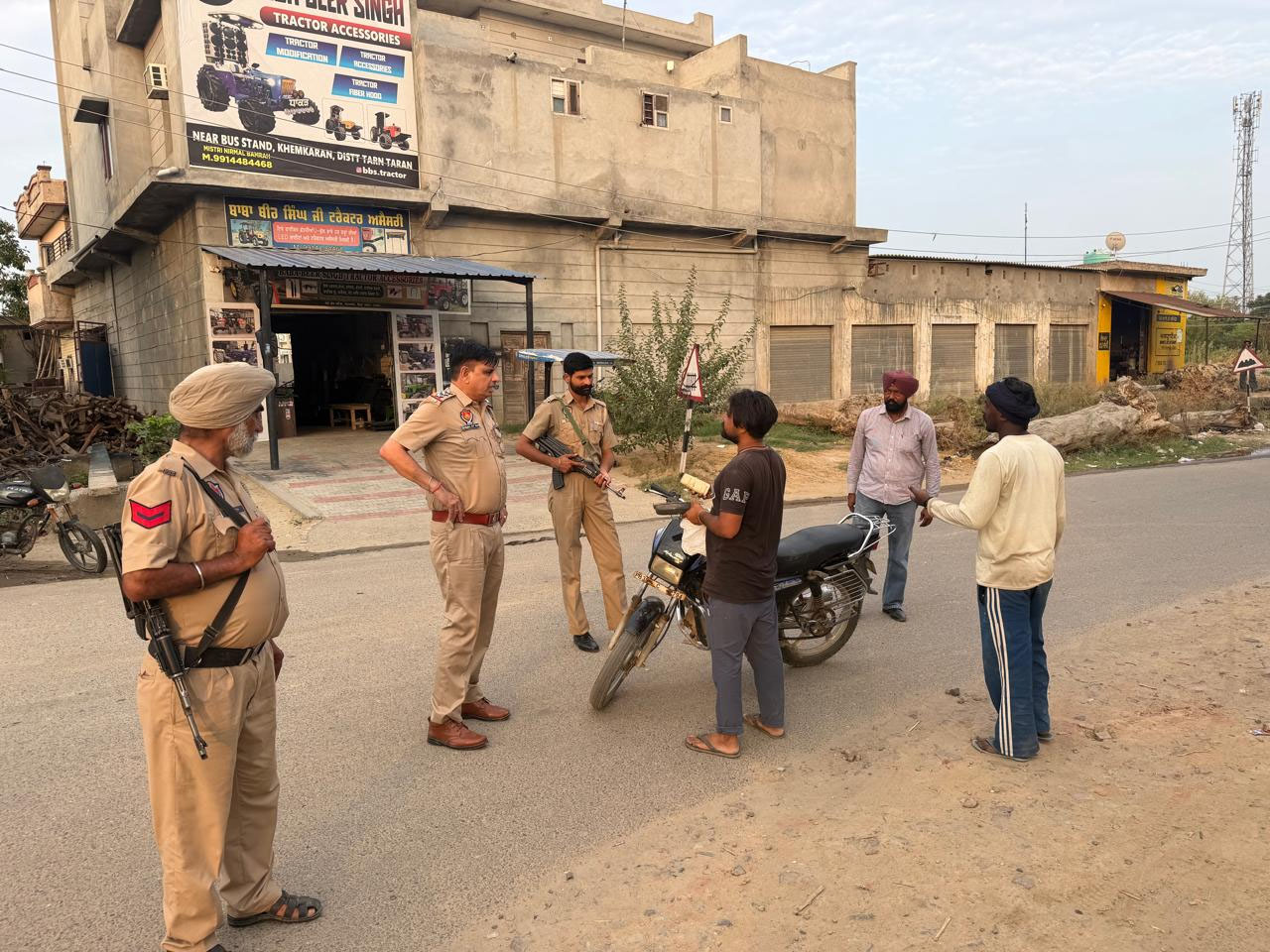 ਸਰਹੱਦੀ ਇਲਾਕੇ ’ਚ ਲਗਾਏ ਨਾਕੇ ਦੌਰਾਨ 16 ਵਾਹਨ ਜ਼ਬਤ, 12 ਦੇ ਕੱਟੇ ਚਲਾਨ : ਥਾਣਾ ਮੁਖੀ ਰਾਏ