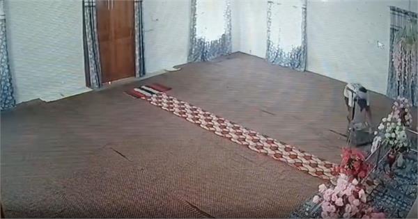 big incident of theft in tarn taran