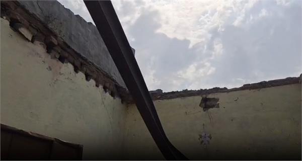 shelter collapsed due to a storm 