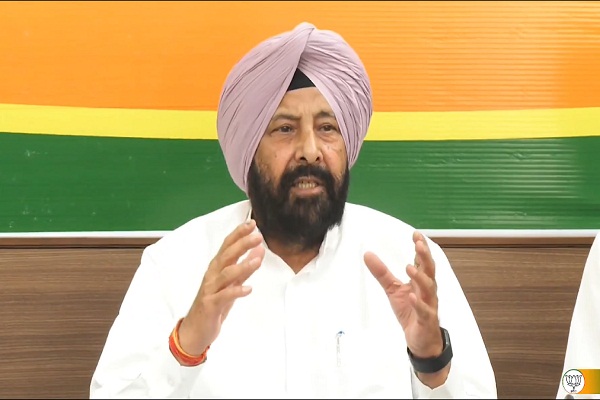 ਕਾਨੂੰਨ-ਵਿਵਸਥਾ ਦੇ ਮੋਰਚੇ ''ਤੇ ਸਰਕਾਰ ਪੂਰੀ ਤਰ੍ਹਾਂ ਨਾਕਾਮ ਰਹੀ ਹੈ : ਕੇਵਲ ਢਿੱਲੋਂ