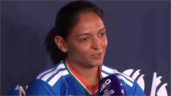 captain harmanpreet kaur furious over retirement question
