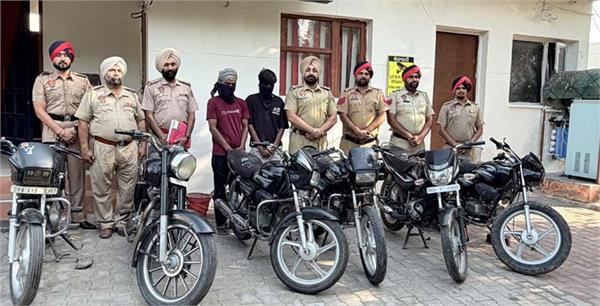 two people arrested with 6 stolen motorcycles