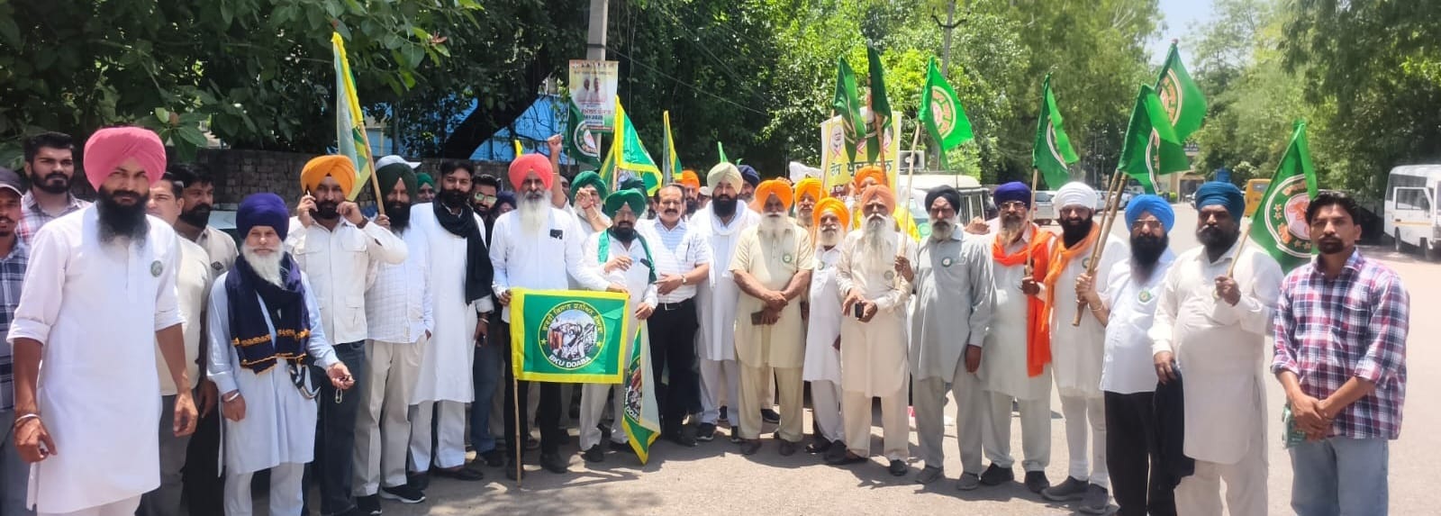 ਪੈਟ੍ਰੋਲ-ਡੀਜ਼ਲ ਤੇ ਗੈਸ ਦੀਆਂ ਵਧੀਆਂ ਕੀਮਤਾਂ ਖ਼ਿਲਾਫ਼ ਕਿਸਾਨ ਯੂਨੀਅਨ ਨੇ ਕੀਤਾ ਪ੍ਰਦਰਸ਼ਨ