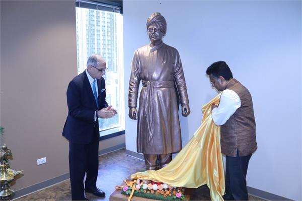 statue of swami vivekananda unveiled