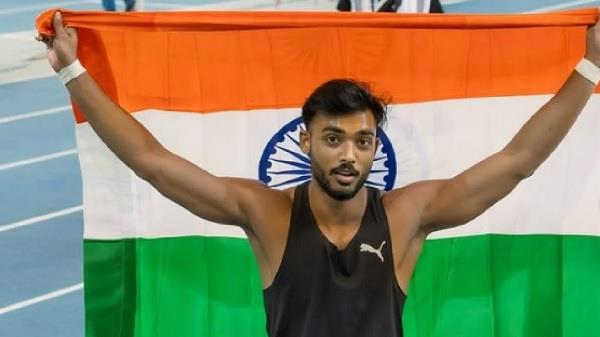 shirse sets new national record in 110m hurdles