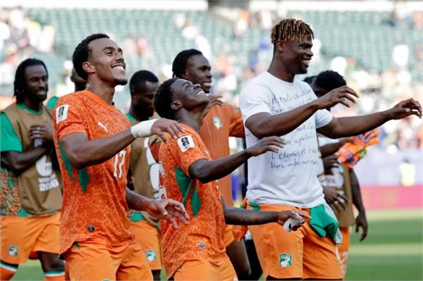 ivory coast into knockout