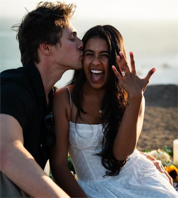 mithun chakraborty  s daughter dishani gets engaged