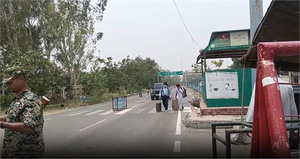 devotees from pakistan return to india through attari border