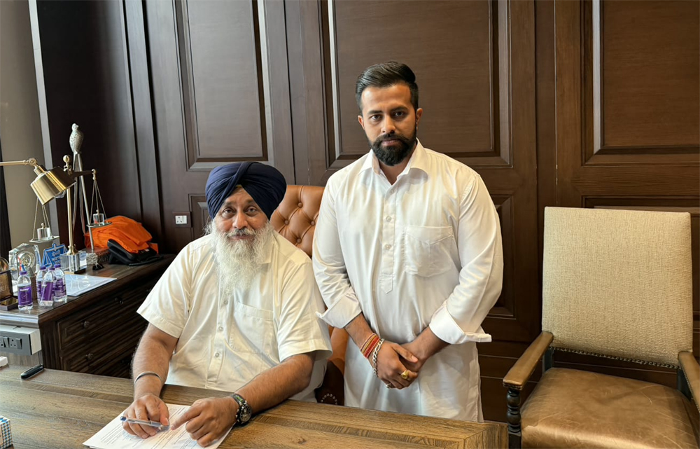 ਅਕਾਲੀ ਦਲ ਦੇ ਪ੍ਰਧਾਨ ਸੁਖਬੀਰ ਸਿੰਘ ਬਾਦਲ ਨੇ ਯੂਥ ਆਗੂ ਅਭਿਸ਼ੇਕ ਬਖਸ਼ੀ ਨੂੰ ਅਹਿਮ ਜ਼ਿੰਮੇਵਾਰੀ ਸੌਂਪੀ