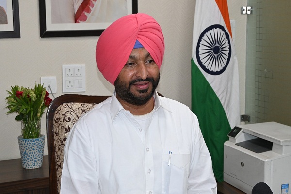 ਸ੍ਰੀ ਅਕਾਲ ਤਖ਼ਤ ਸਾਹਿਬ ਅੱਗੇ ਵਿਧਾਇਕਾਂ ਦੀ ਪੇਸ਼ੀ ''ਤੇ ਰਵਨੀਤ ਬਿੱਟੂ ਦਾ ਅਹਿਮ ਬਿਆਨ (ਵੀਡੀਓ)