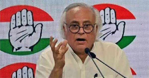 congress leader jairam ramesh raises questions over changes in mgnrega funding