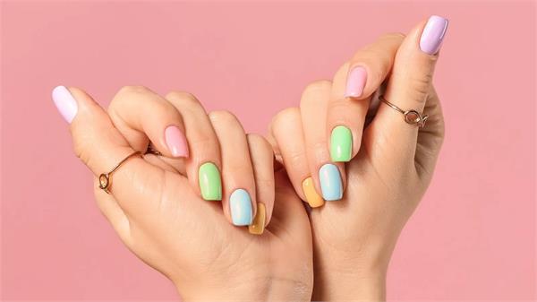 those who apply nail paint daily should be careful 