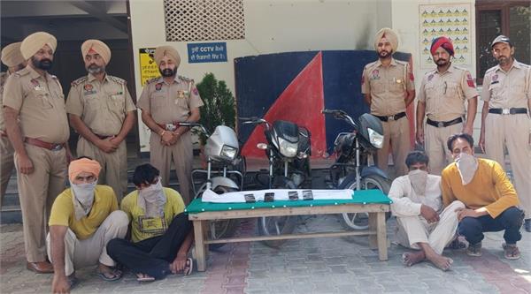 mahal kalan police