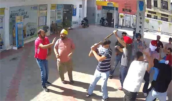 petrol pump  clash between youth  video goes viral