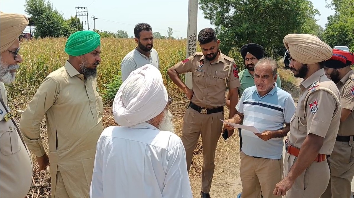 ਬਰਨਾਲਾ ਦੇ ਪਿੰਡ ਵਿਚ ਨਹਿਰੀ ਖਾਲਾ ਬਣਾਉਣ ਨੂੰ ਲੈ ਕੇ ਭੱਖਿਆ ਮਾਹੌਲ