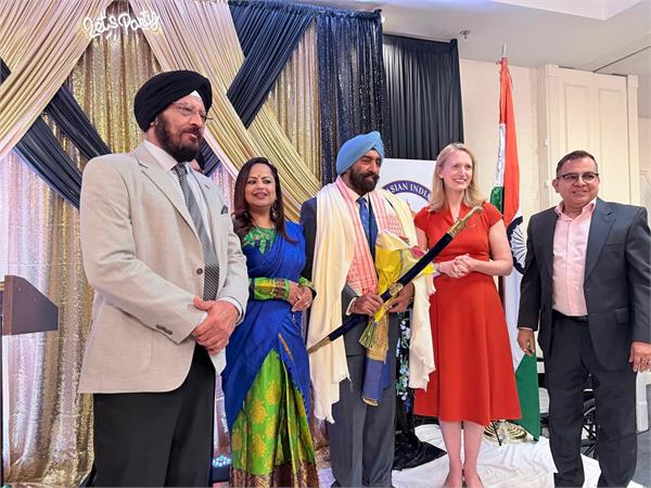 sikhs of america chairman dr  jasdeep singh honored