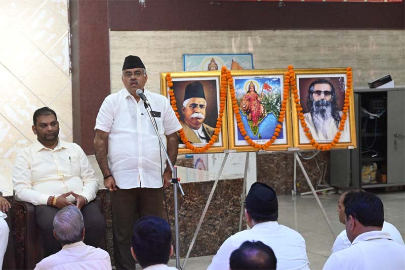 ਜਿਸ ਮਿੱਟੀ ''ਚ RSS ਦੇ ਦੇਸ਼ਭਗਤ ਸਵੈਸੇਵਕਾਂ ਦਾ ਲਹੂ ਡਿੱਗਿਆ, ਉਹ ਮੇਰੇ ਲਈ ਤੀਰਥ ਦੇ ਸਮਾਨ ਹੈ: ਤਰੁਣ ਚੁਘ