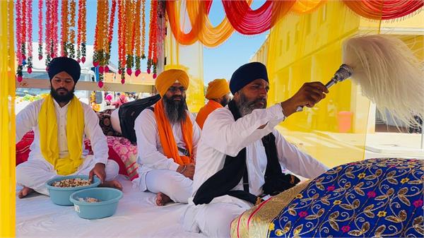 a grand nagar kirtan was organized in italy