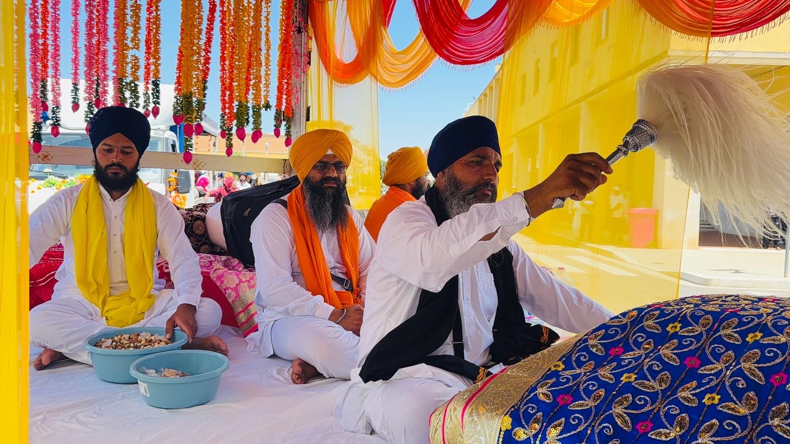 ਇਟਲੀ ''ਚੋ ਪੰਜਵੇਂ ਪਾਤਸ਼ਾਹ ਸ੍ਰੀ ਗੁਰੂ ਅਰਜਨ ਦੇਵ ਜੀ ਦੀ ਸ਼ਹਾਦਤ ਨੂੰ ਸਮਰਪਿਤ ਵਿਸ਼ਾਲ ਨਗਰ ਕੀਰਤਨ ਸਜਾਇਆ