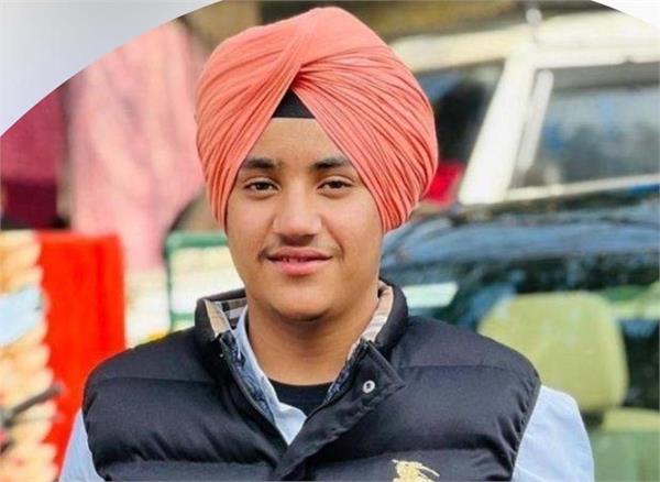 17 year old dies due to electric shock