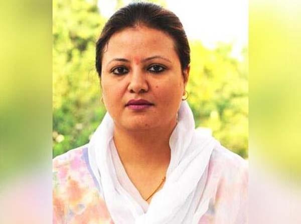 nimisha mehta stages protest