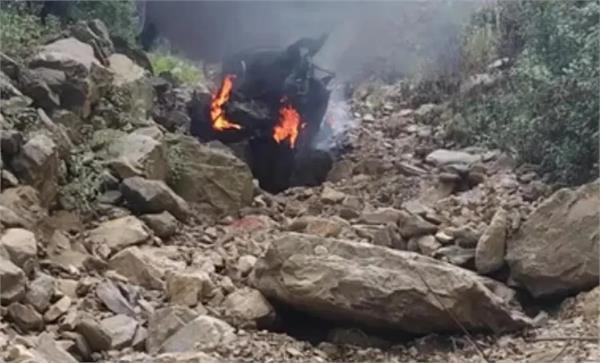 car catches fire after falling into gorge in uttarakhand  2 burnt alive