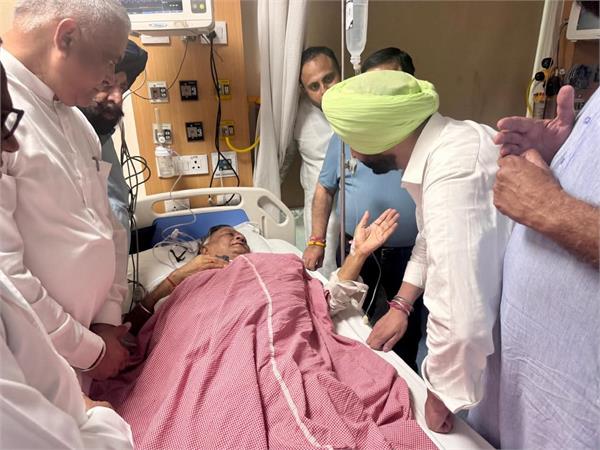 ravneet bittu arrives to inquire about the condition of manoranjan kalia