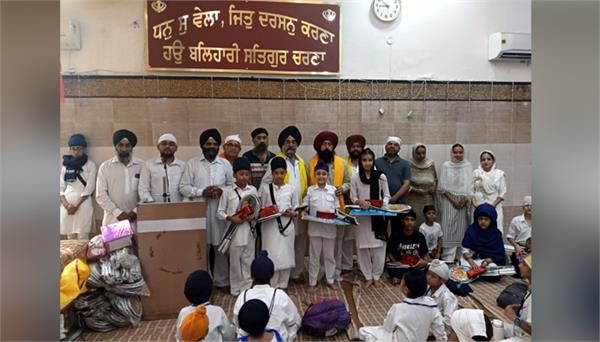 dhan dhan mata gujri ji sewa society and tera tera hatti organized gurmat camp