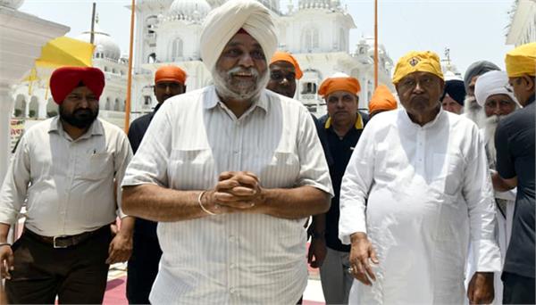 nitish kumar paid obeisance at takht sri harmandir ji patna sahib