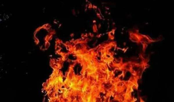 fire breaks out at electric vehicle showroom in indore