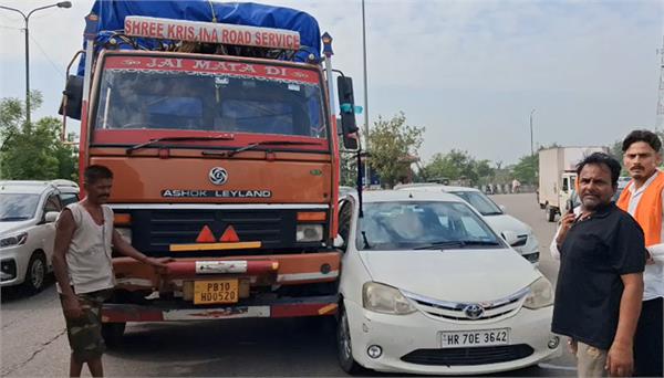 accident at sugar mill chowk in phagwara