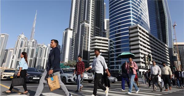 dubai s colorful dream is fading