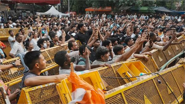 protest  high court friday hearing