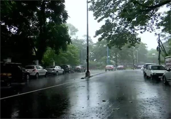 meteorological department issues heavy rains alert