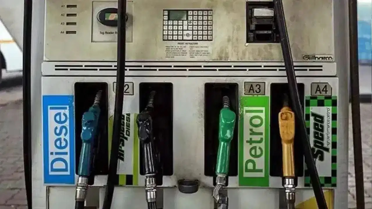 ਈਰਾਨ ਜੰਗ ਨੇ ਵਧਾਈ ਤੇਲ ਕੰਪਨੀਆਂ ਦੀ ਮੁਸੀਬਤ! HPCL-BPCL ਨੂੰ ਹਜ਼ਾਰਾਂ ਕਰੋੜ ਦਾ ਨੁਕਸਾਨ