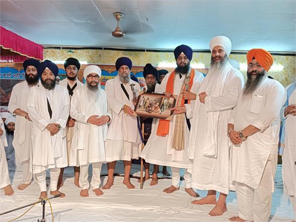 bhai mani singh ji  s martyrdom day celebrated at dera sant amir singh