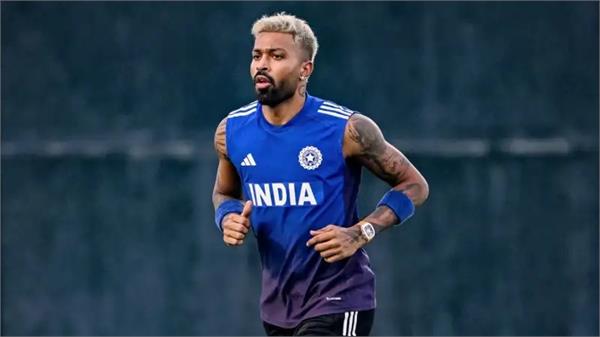 pandya decides to stay in bengaluru