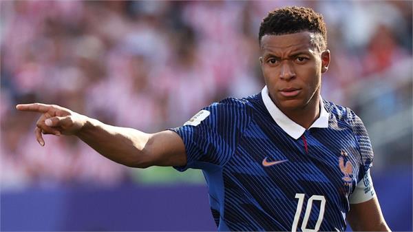 mbappé condemns paraguayan senator for racist remarks