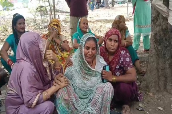 ਮੋਹਾਲੀ ''ਚ ਬੱਚਿਆਂ ਦੀ ਅੰਤਿਮ ਵਿਦਾਈ ''ਚ ਪੁੱਜੀ ਕਾਤਲ ਮਾਂ, ਦਾਦਾ-ਦਾਦੀ ਨੇ ਲਾਏ ਗੰਭੀਰ ਦੋਸ਼