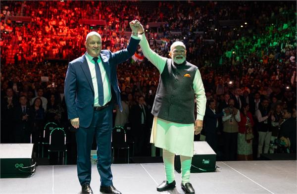 pm luxon and modi