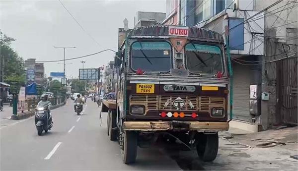 man dies after being hit by truck