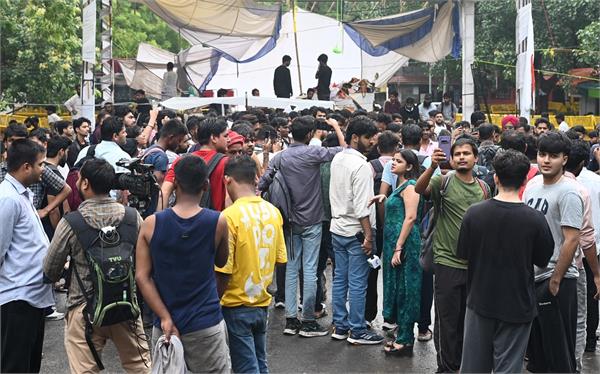 cjp protests  generation z  unique appearance