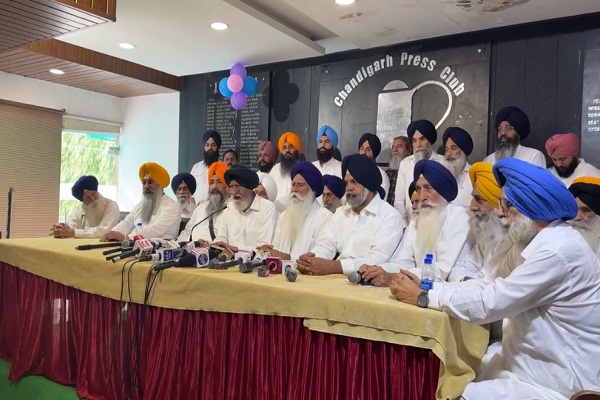ਪੰਜਾਬ ਦੀ ਸਿਆਸਤ ਤੋਂ ਵੱਡੀ ਖ਼ਬਰ, ਅਕਾਲੀ ਦਲ ਪੁਨਰ ਸੁਰਜੀਤ ''ਚ ਵੱਡੀ ਬਗਾਵਤ