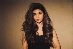 sreeleela to make bollywood debut alongside ibrahim ali khan