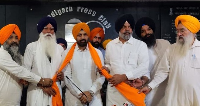 ਅਕਾਲੀ ਦਲ ਵਾਰਿਸ ਪੰਜਾਬ ਦੇ 'ਚ ਸ਼ਾਮਲ ਹੋਇਆ ਮਸ਼ਹੂਰ ਪੰਜਾਬੀ ਅਦਾਕਾਰ