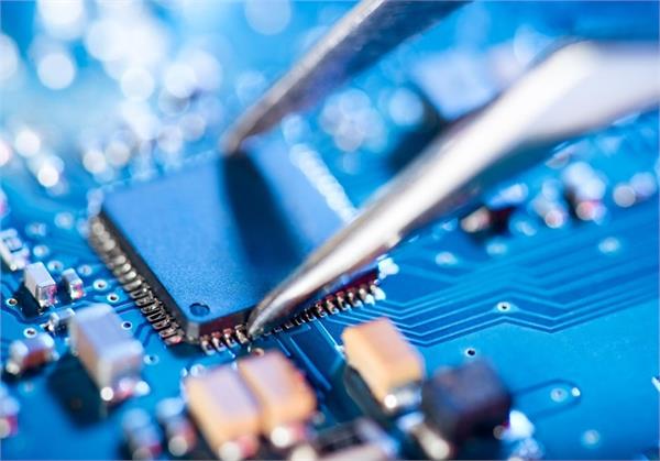 india s electronics manufacturing grows sevenfold to rs 13 11 lakh cr