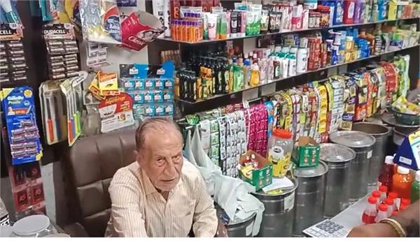 thieves flee with cash and goods from yash grocery jalandhar