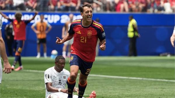 oyarzabal  s 2 goals spain wins knockout match after 16 years