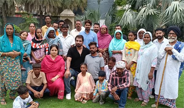 actor sonu sood arrives in moga