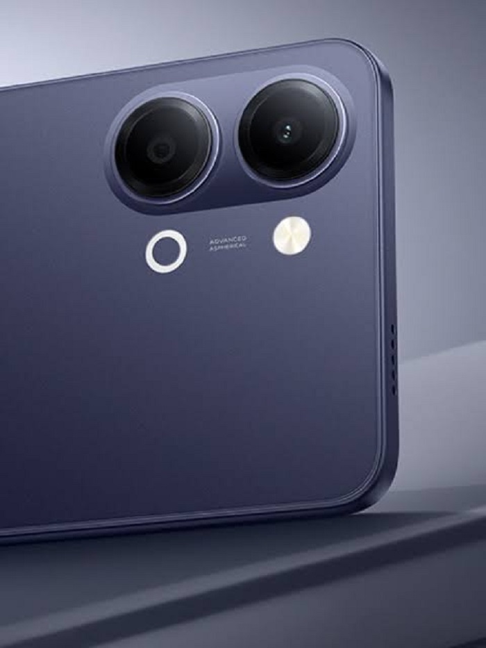ਭਾਰਤ ''ਚ 6500mAh ਦੀ ਬੈਟਰੀ ਨਾਲ iQOO ਦਾ ਸ਼ਾਨਦਾਰਫੋਨ ਹੋਇਆ ਲਾਂਚ ! ਜਾਣੋ ਫੀਚਰਜ਼